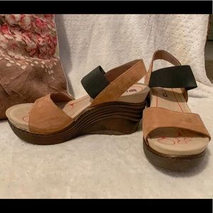Bionica Wedge Sandal